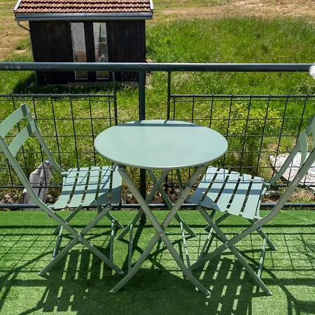 Appartement L'aubepine Au Bord Du Vue Directe Sur Le ,borne E A 20m *